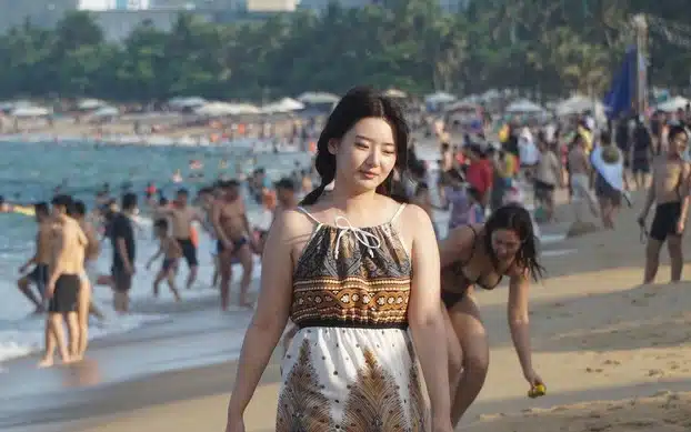 bai bien nha trang nguoi dep