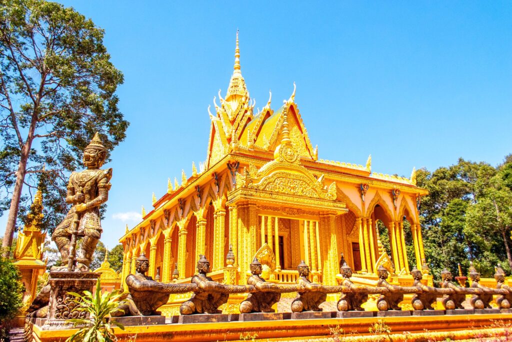 cho-thue-xe-du-lich-4-7-9-16-29-45-cho-di-tra-vinh-3