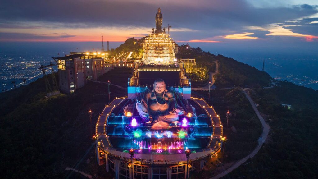 lễ hội ánh sáng núi bà