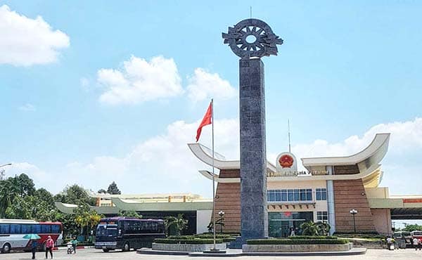 taxi-bien-hoa-di-cua-khau-moc-bai
